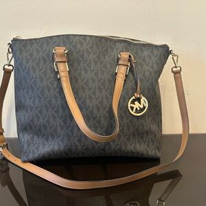 Michael Kors purse signature print tote bag gold hardware